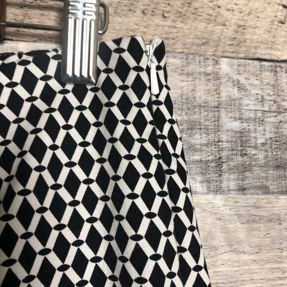 FOXCROFT Black White Print Chino Washable Stretch Side Zipper Pants Size 8 - Picture 5 of 10